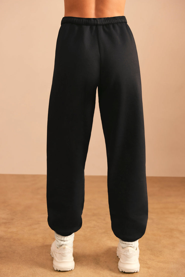 Pacific - Relaxed Fit Joggers in Black