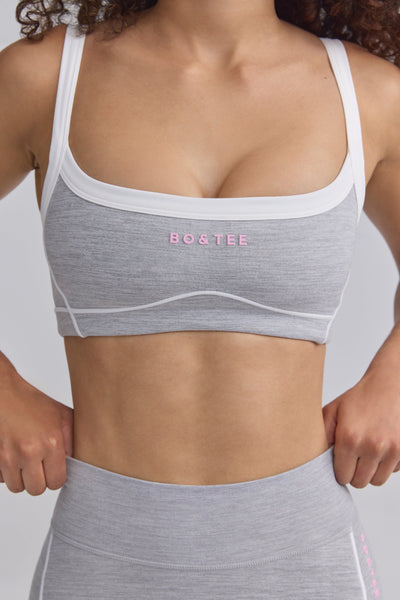 Soft Active Contrast-Trim Sports Bra in Ice Grey